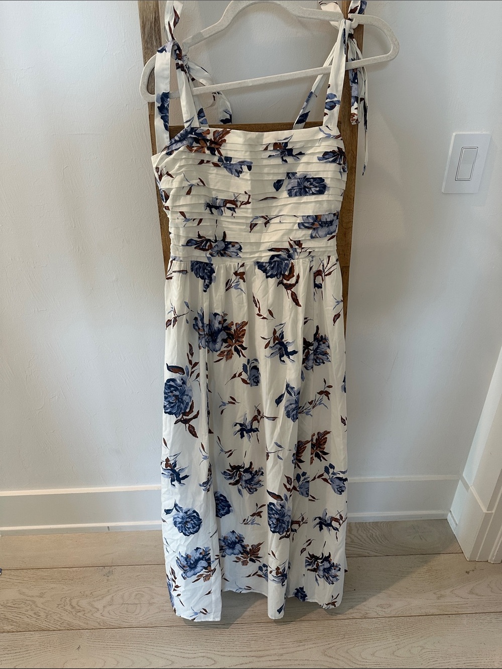 Abercrombie & Fitch White Maxi Dress with Blue and Brown Floral Print